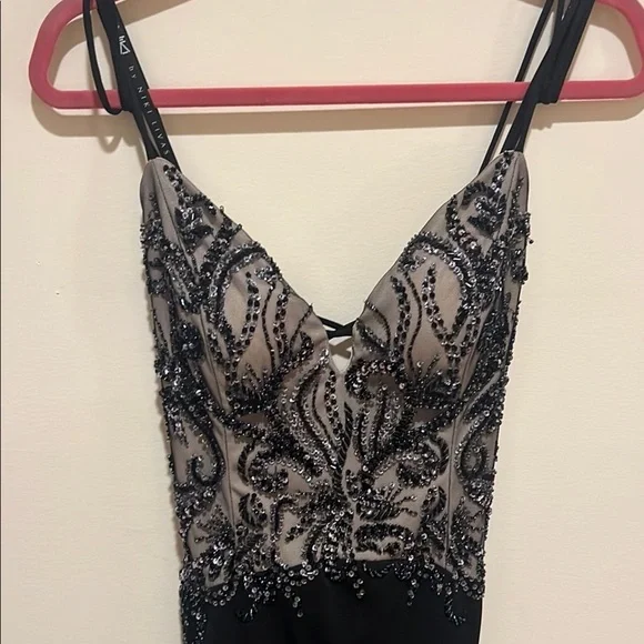 NWT Girlfriendz Elegant Black and Silver Evening Dress Size 8 - Picture 3 of 8